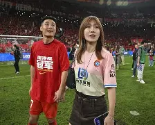 风云突变！上海海港集结日豪取连胜，足总杯版图或变，态度坚定，临场指挥获称赞