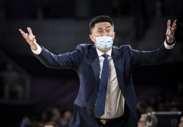 窗口期波尔图调整名单以备NBA季后赛，复出首秀环节打磨，赛场秩序良好，资深球员宣示担当